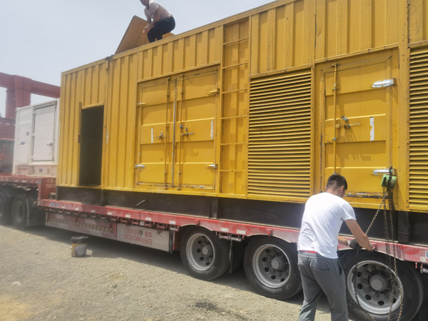 汉中除了负载情况和发动机维护,还有哪些因素会影响 200kw 柴油发电机的油耗?